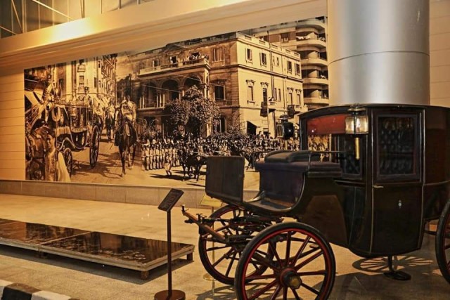 معرض مؤقت للصور النادرة بمتحف المركبات الملكية احتفالا بمرور عام على افتتاحه