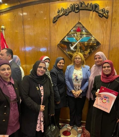 إحتفال أكاديمية ناصر بإتمام الدروة التثقيفية للدراسات الإستراتيجية والأمن القومي رقم 46 مع تكريم أسر الشهداء