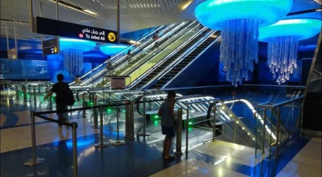 من دبي إلى أبو ظبي في غضون 50 دقيقة... من دبي إلى أبو ظبي في غضون 50 دقيقة...