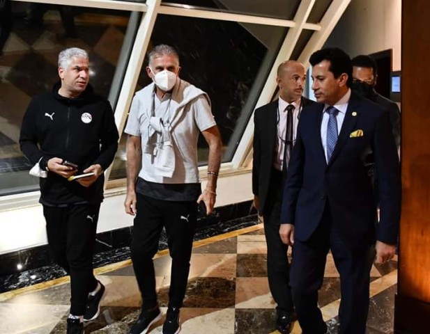 لقاء وزير الرياضة مع الجهاز الفني للمنتخب الوطني