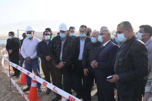 وزير النقل يتفقد مواقع العمل في مشروع  تطوير ميناء السخنة  