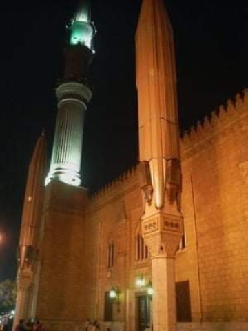 صورة اليوم : ”مسجد الإمام الحسين”