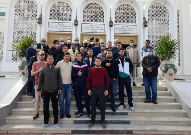 سياح أوزبكستان يعربون عن إعجابهم الشديد بشرم الشيخ