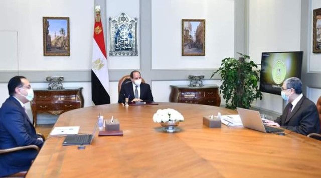 الرئيس السيسي يتابع المشروعات الاستراتيجية لوزارة الكهرباء على مستوى الجمهورية