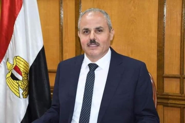 رئيس جامعة قناة السويس