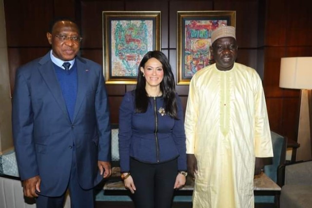 وزيرة التعاون الدولي تبحث مع وزير الإقتصاد الكاميروني تطوير العلاقات ودفع مجالات التعاون بين البلدين