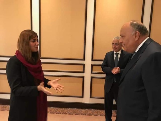وزير الخارجية يلتقي وزيرة الدولة الباكستانية لتغير المُناخ