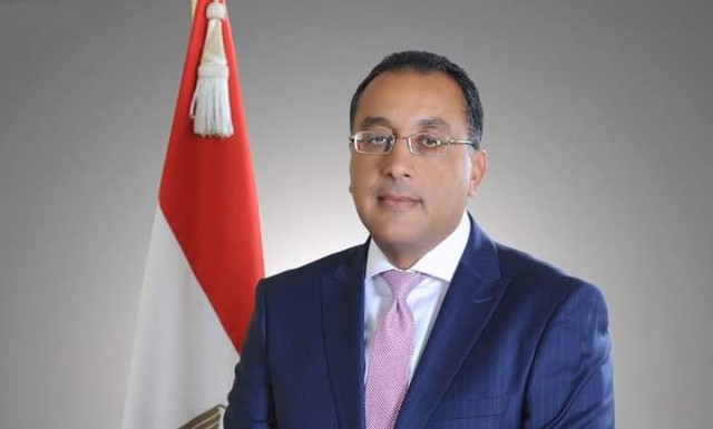 وزير التنمية المحلية يهنئ رئيس الوزراء بعيد تحرير سيناء