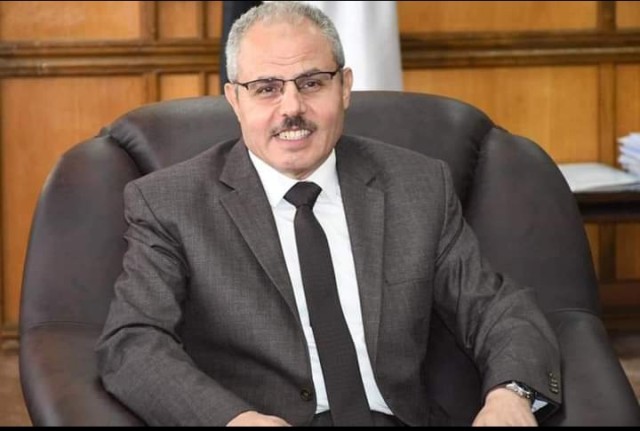 رئيس جامعة القناة