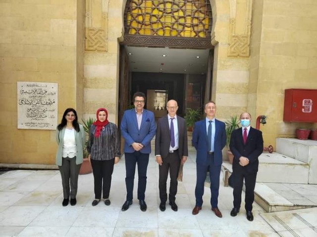متحف الفن الإسلامي يستقبل وفداً رسمياً من فرنسا 