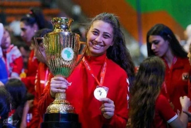  دانا شوقي نجمة منتخب مصر في الكرة الطائرة
