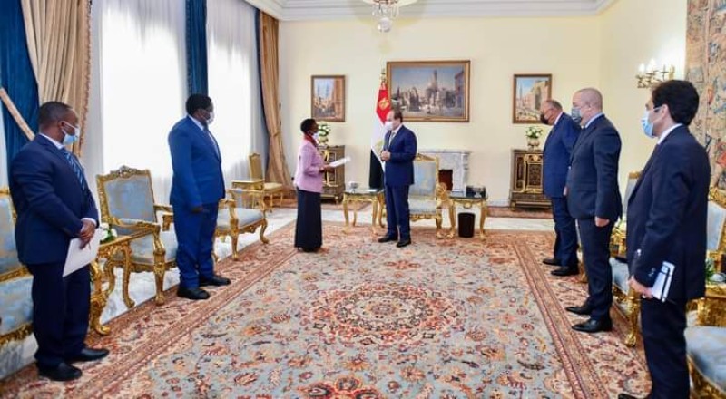 الرئيس السيسي يستقبل وزيرة خارجية تنزانيا 