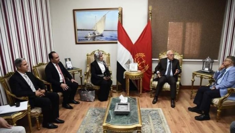 محافظ بورسعيد يستقبل رئيس الهيئة العامة للاعتماد والرقابة الصحية