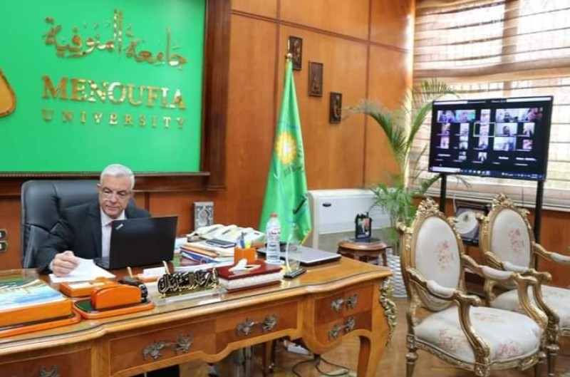 رئيس جامعة المنوفية يعقد اجتماعه الشهرى بعمداء الكليات يونيو ٢٠٢٢