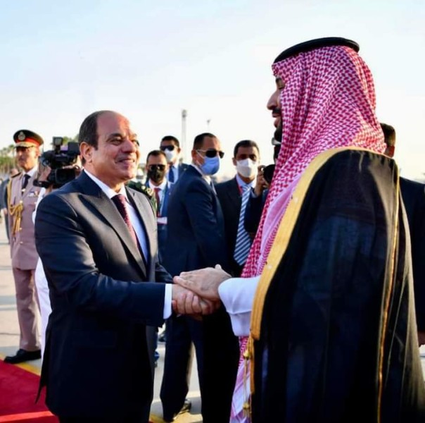 الرئيس السيسي يودع ولي العهد السعودي في ختام زيارته للقاهرة 