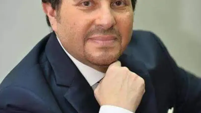 عاجل : وصول جثمان الفنان الراحل هاني شاكر إلى القاهرة  ومراسم الجنازة غدًا