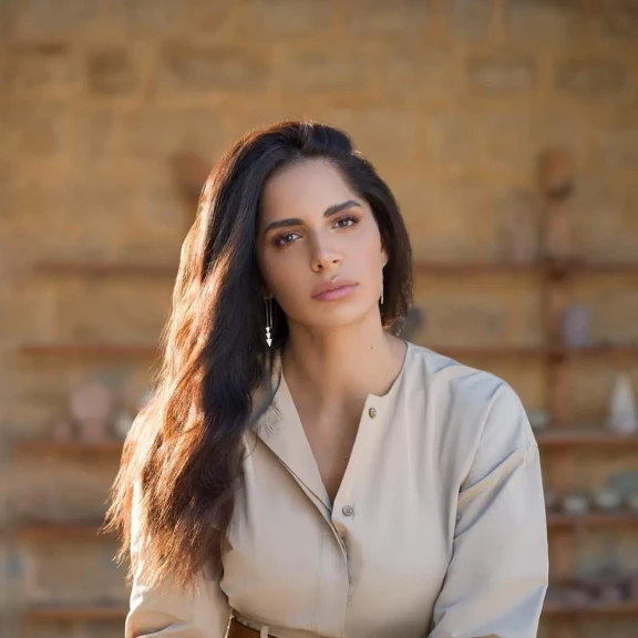 عاجل- تفاصيل زواج المطربة آمال ماهر ورجل الأعمال علي محجوب