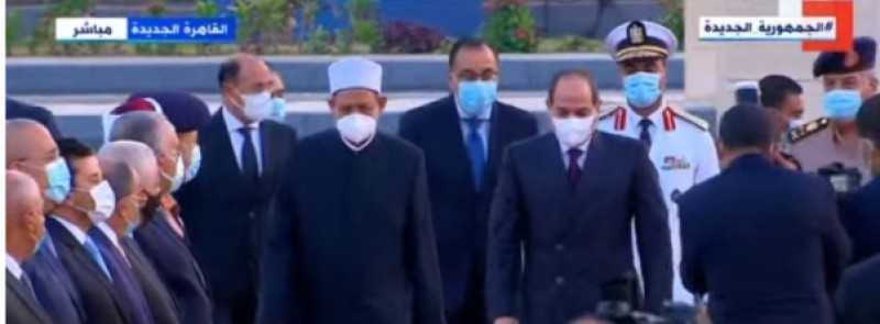الرئيس السيسي يصل مسجد المشير طنطاوى لأداء صلاة عيد الأضحى المبارك