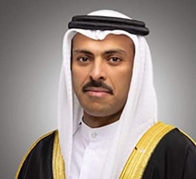 وزير الإعلام البحريني 