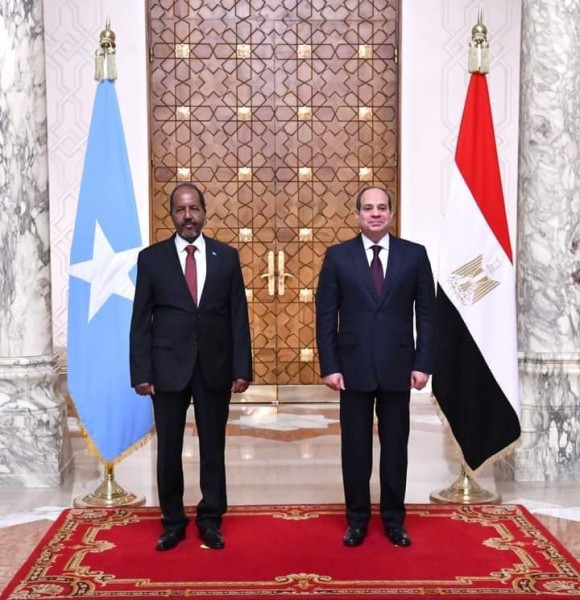 الرئيس السيسي ونظيره الصومالي 