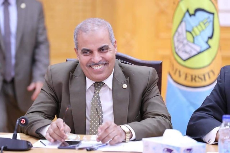 رئيس جامعة الأزهر 