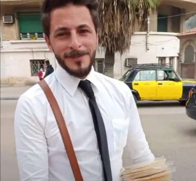 وفاة يوسف السيد راضى أشهر بائع فريسكا بالإسكندرية فى حادث تصادم سيارة