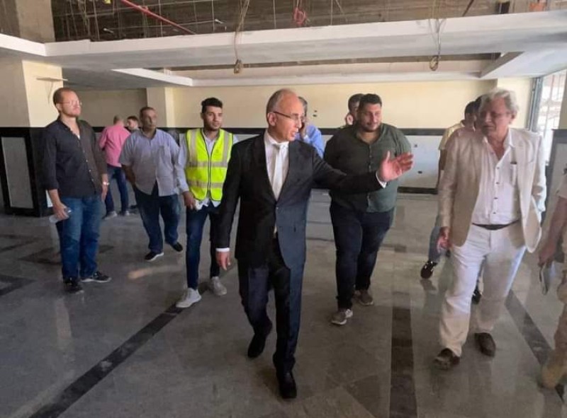 رئيس جامعة الزقازيق يقوم بزيارة تفقدية لمستشفى الطوارىء 