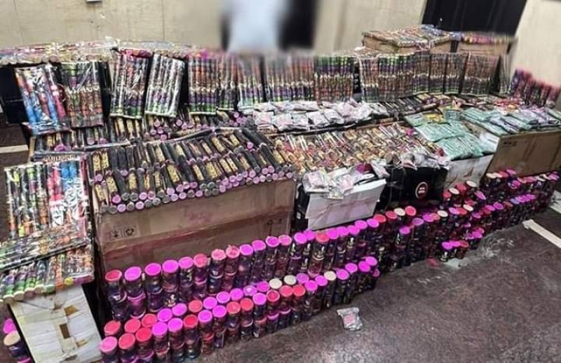 الداخلية : ضبط مسؤول  مخزن للاتجار في الألعاب النارية بدون ترخيص بالقاهرة