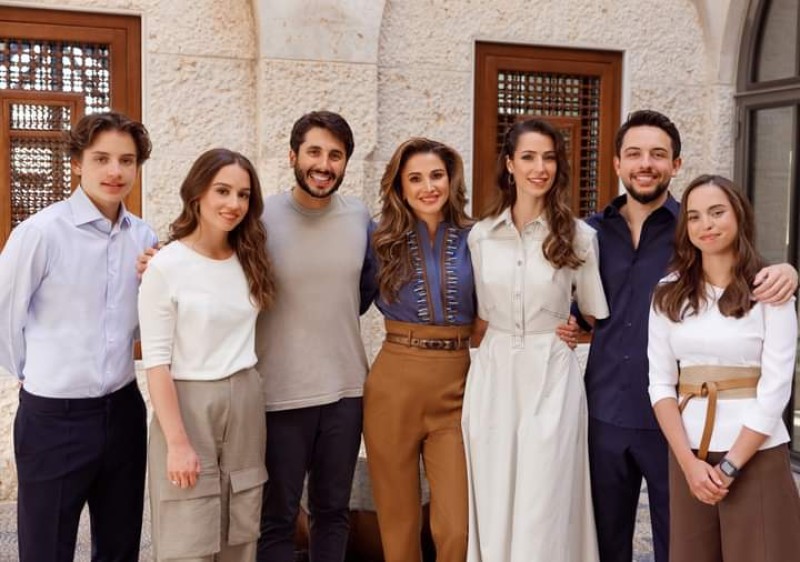 الملكة رانيا و عائلتها  