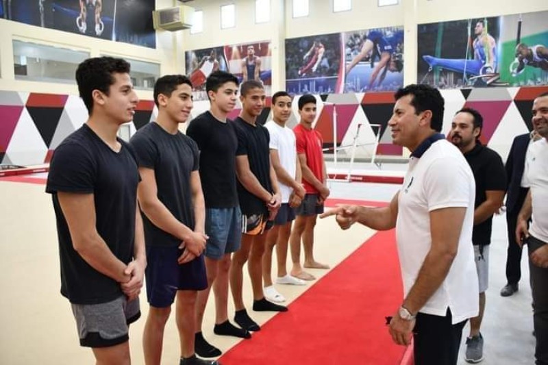 وزير الرياضة يشهد تدريب منتخب الناشئين للجمباز بالمدينة الرياضية بالعاصمة الإدارية 
