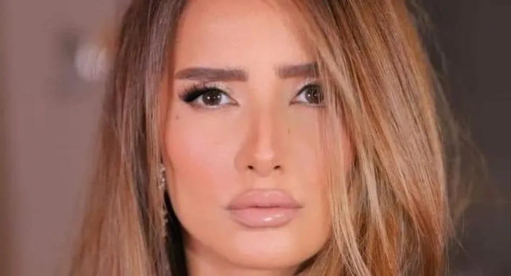 الفنانة زينة تطالب بتعويض 100 ألف جنيه بعد هجوم كلب على طفليْها