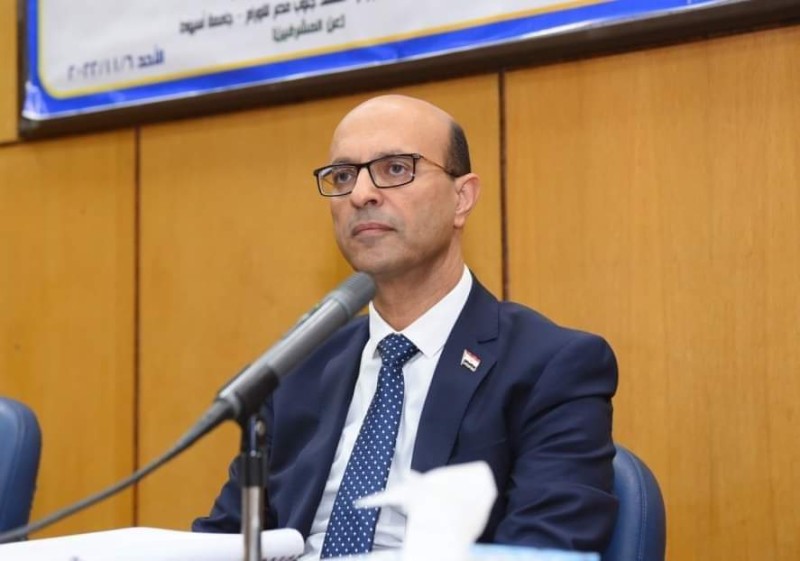 الدكتور احمد المنشاوي رئيس جامعة أسيوط 