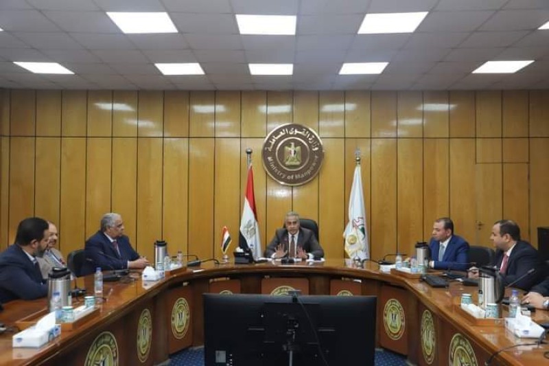 وزير القوي العاملة يلتقي ممثلي الشعبة العامة لالحاق العمالة المصرية بالخارج 