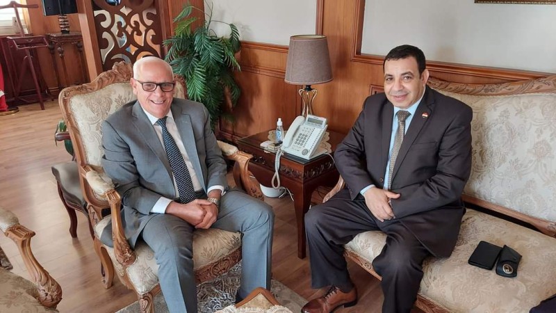 محافظ بورسعيد يستقبل رئيس الهيئة العامة للخدمات البيطرية 
