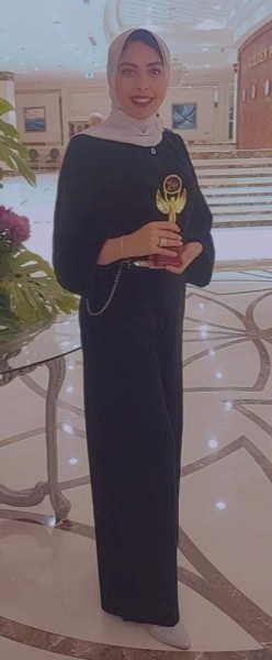 تكريم الموهبة بتول أبو اليزيد في مهرجان “آخر موضة لعروض الأزياء” كأصغر مصممة بدورته الـ 35