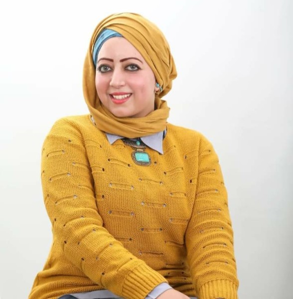 الكاتبة فاطمة عبدالواسع