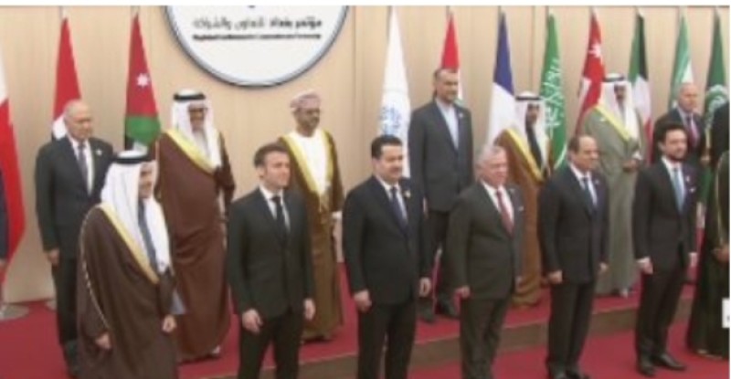 الرئيس السيسي يتوسط صورة تذكارية مع القادة المشاركين بمؤتمر بغداد للتعاون والشراكة بالأردن