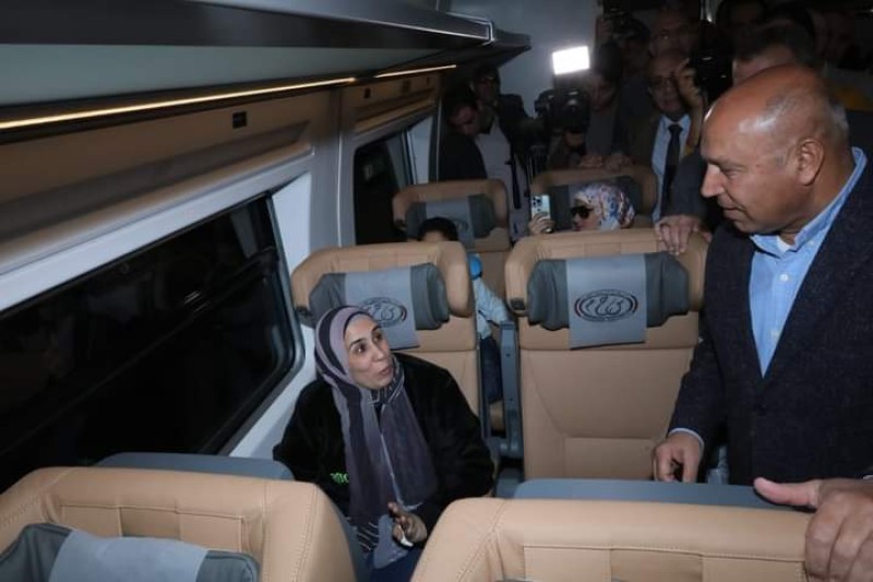 وزير النقل يشهد إنطلاق أولى رحلات قطارات تالجو الفاخرة بالركاب 
