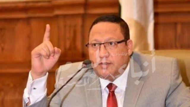 برلماني يطالب بتوفير أطباء نفسيين لرفع معنويات مرضى كورونا بالمستشفيات