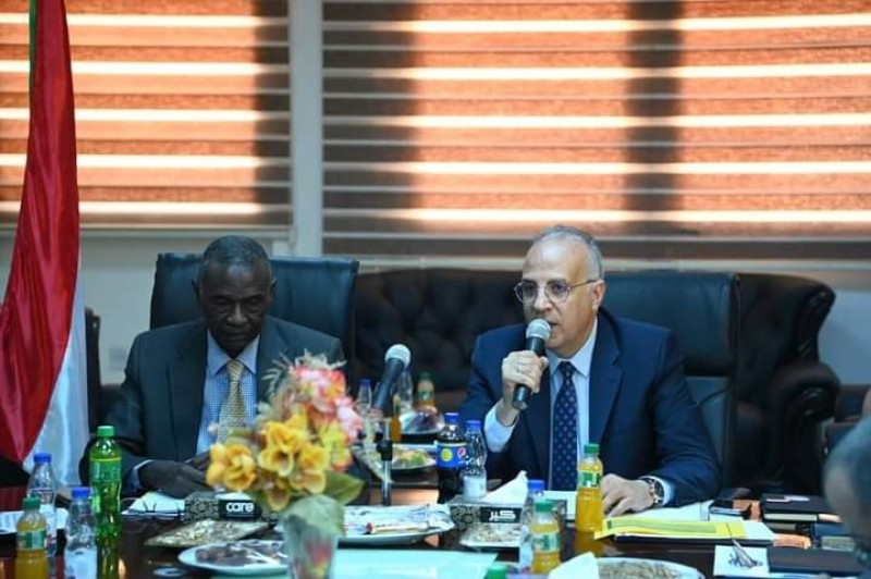وزير الري يصل لدولة السودان الشقيقة فى زيارة رسمية لمدة يومين