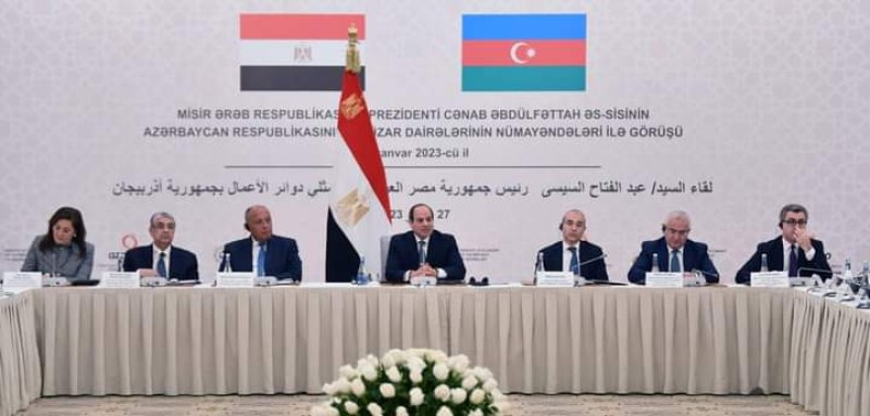 اجتماع الرئيس السيسي مع كبار رموز الاقتصاد ورجال الأعمال في أذربيجان