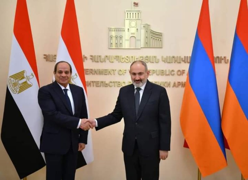 الرئيس السيسي يعقد جلسة مباحثات مع رئيس الوزراء الأرمني 
