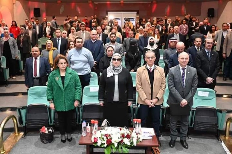 وزيرة التضامن الاجتماعي تفتتح فعاليات مؤتمر الشراكة الأول للهلال الأحمر المصري 