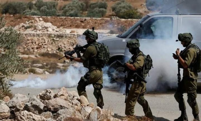 إصابة خمسة فلسطينيين برصاص قوات الاحتلال الإسرائيلي