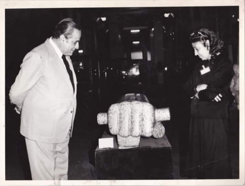 بمناسبة اليوم العالمي للمرأة..  د. ضياء أبو غازى أول سيدة كمدير عام المتحف المصري عام 1978