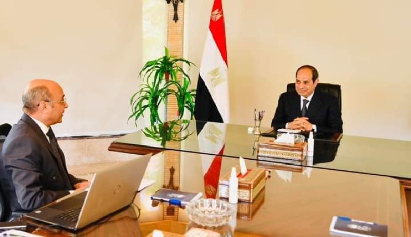 الرئيس السيسي يعقد إجتماعاً مع وزير العدل