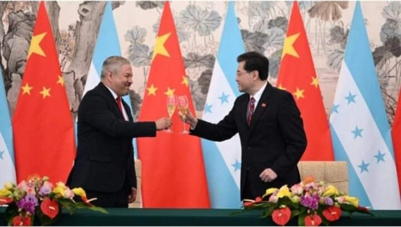 هندوراس تقطع علاقاتها الدبلوماسية مع تايوان وتعترف بالصين