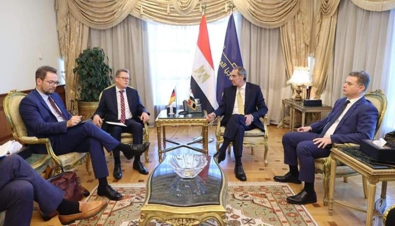 وزير الاتصالات وسفير ألمانيا بالقاهرة