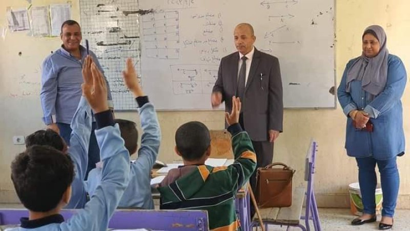 "خالد" يتفقد مدارس المرحلة الإبتدائية بإدارة الأقصر