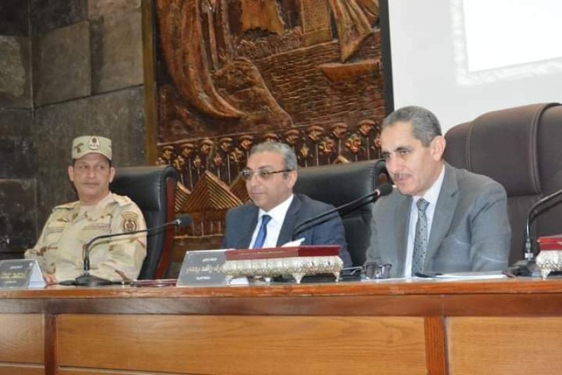 وزير التنمية المحلية يتابع استعداد المحافظات لأعياد شم النسيم